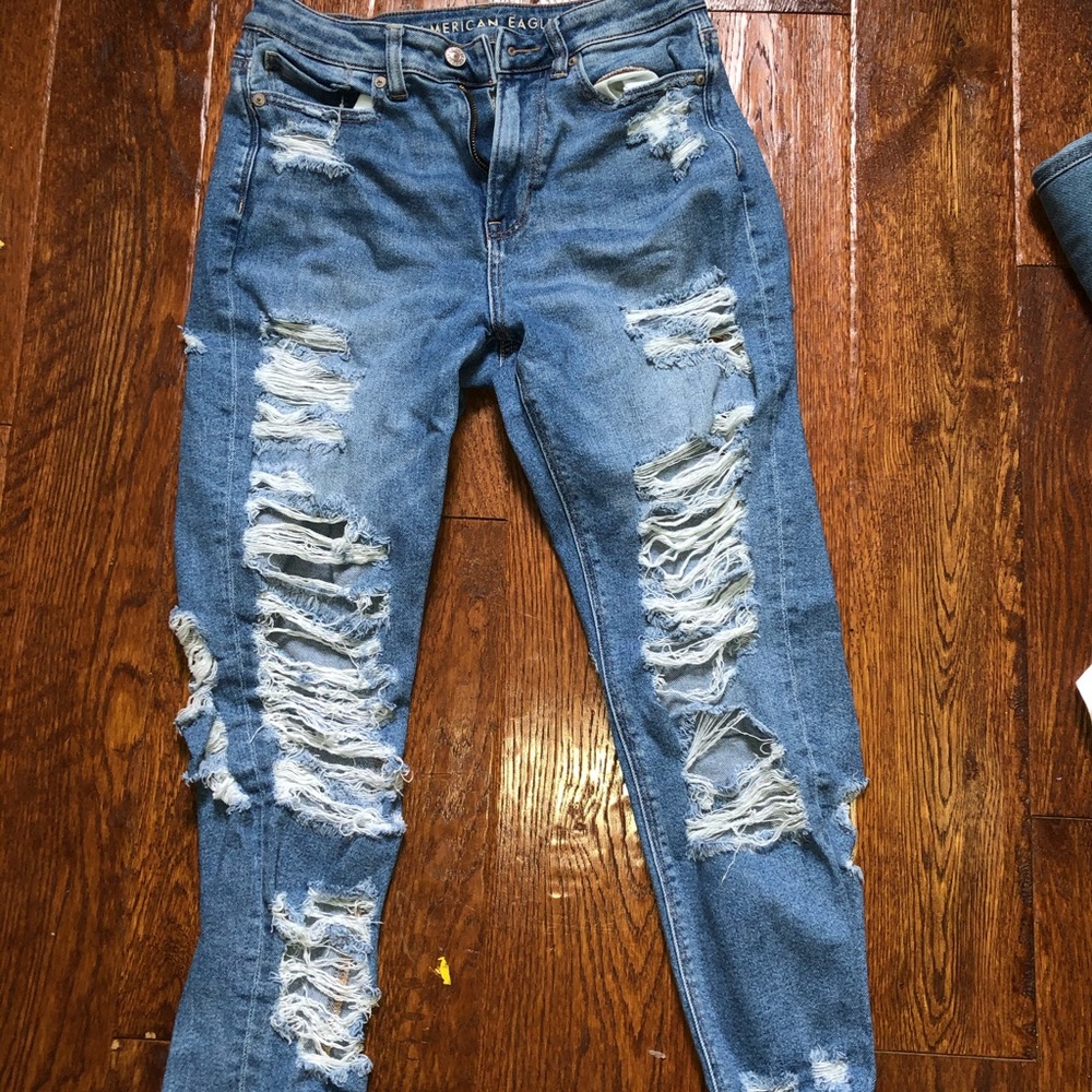 American eagle mom jeans